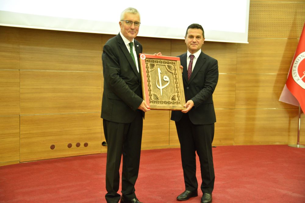Kastamonu Üniversitesi’nde YÖKAK Başkanı Prof. Dr. Kocabıçak Akreditasyon Süreçlerini Anlattı