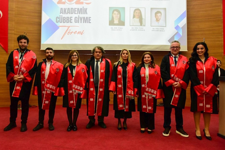 Kastamonu Üniversitesi’nde '2025 Yılı Akademik Cübbe Giyme ile Başarı, Teşvik ve Ödül Töreni' Gerçekleştirildi