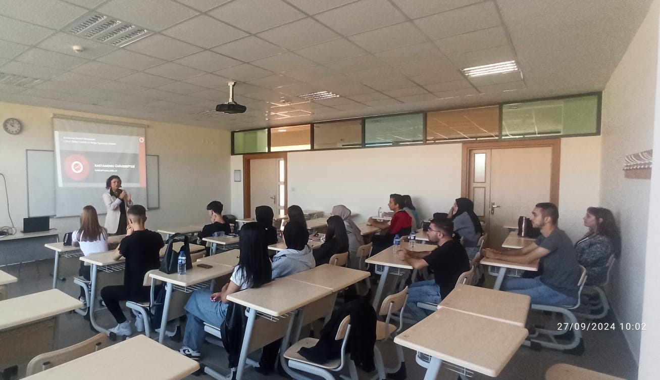 Öğrencilerimize Oryantasyon Eğitimi Verildi