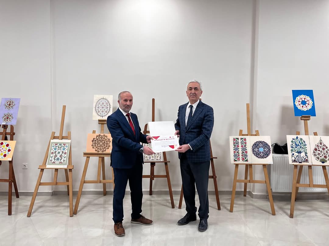 Öğr. Gör. Atila Diler’den “Ağaçta Açan Çiçekler” Sergisi