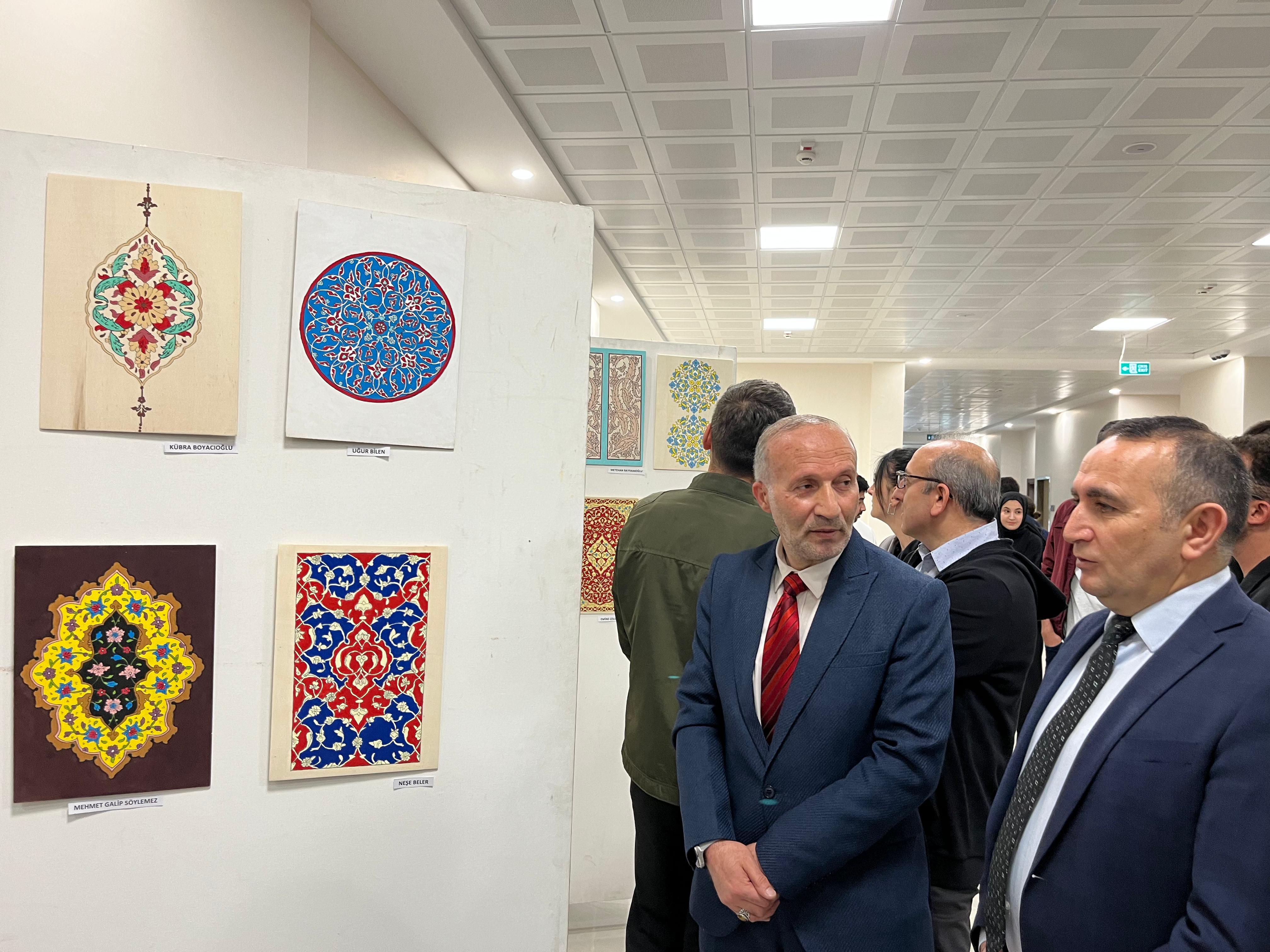 Öğr. Gör. Atila DİLER’den “Ahşap Üzerine Kalem İşi” Sergisi