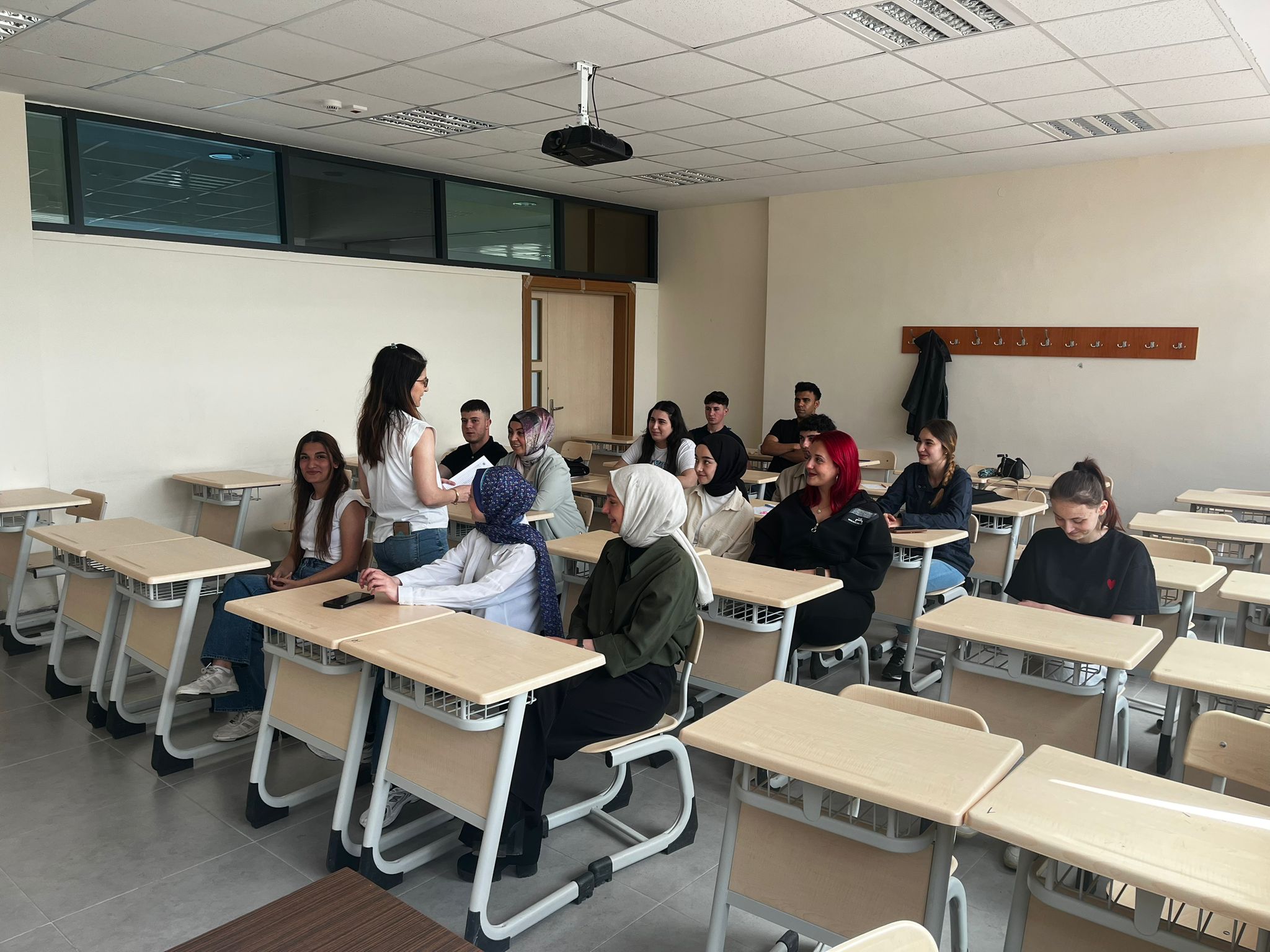 İşletme Yönetimi Programı Öğrencilerine Yönelik “Kalite Süreçleri Eğitimi” Düzenlendi
