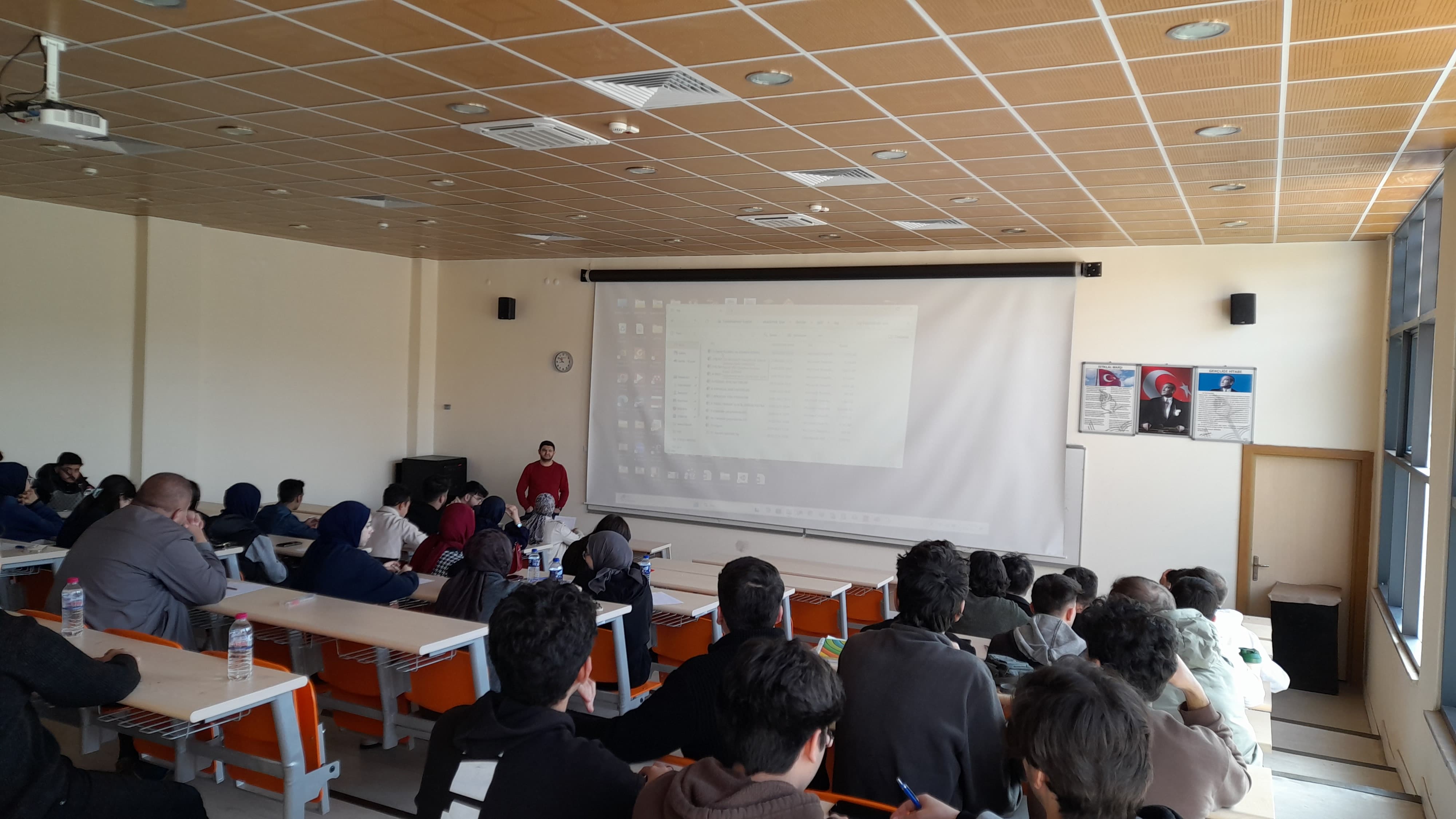 Meslek Yüksekokulumuzda İş Sağlığı ve Güvenliği Eğitimi Gerçekleştirildi