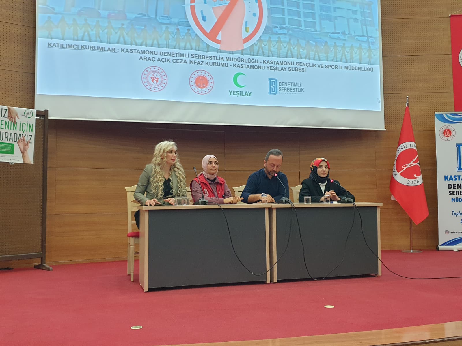 Meslek Yüksekokulumuzda Bağımlılıkla Mücadele Semineri Düzenlendi