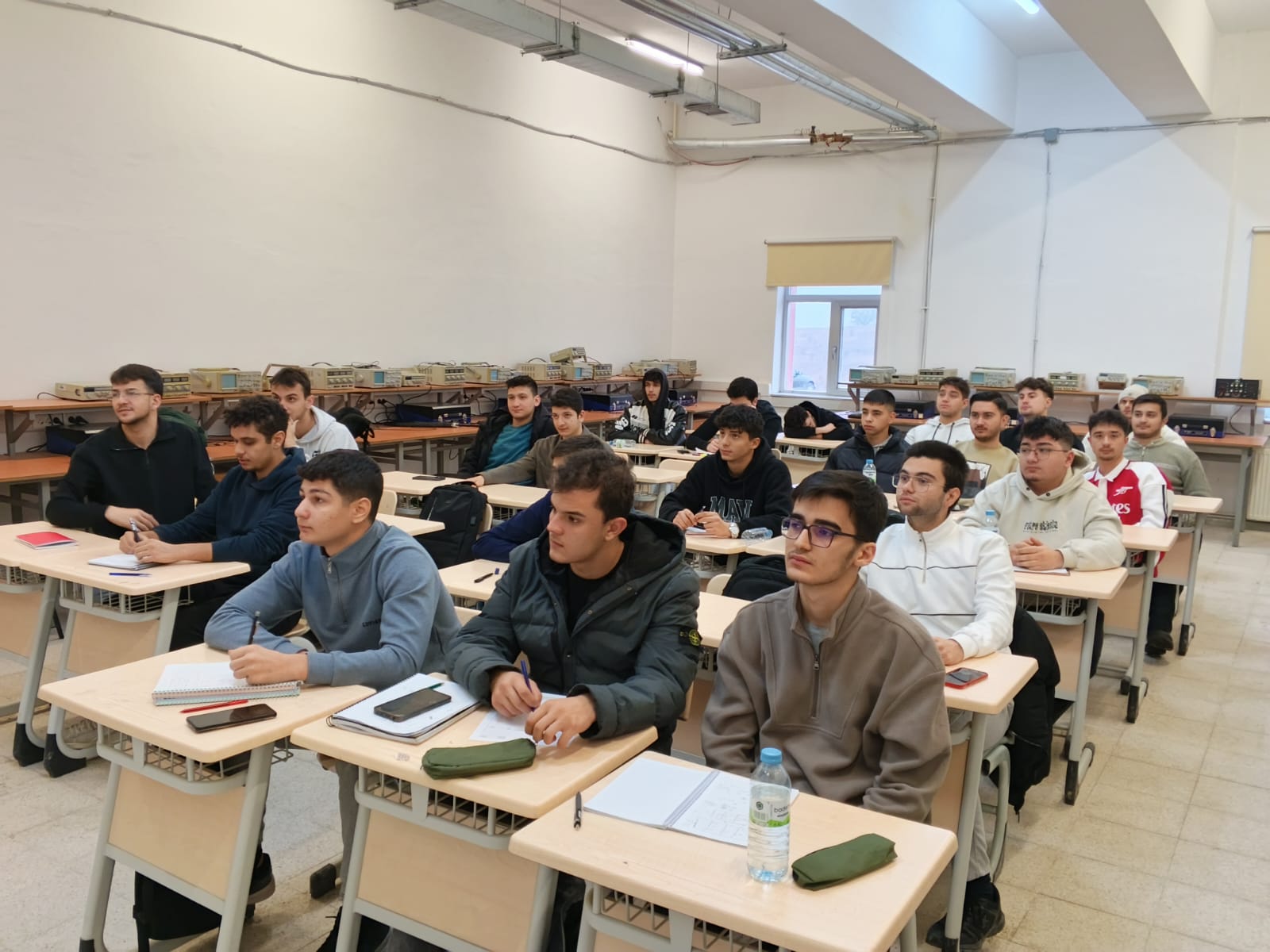 Elektrik Programı Öğrencilerine Kariyer Odaklı Eğitim