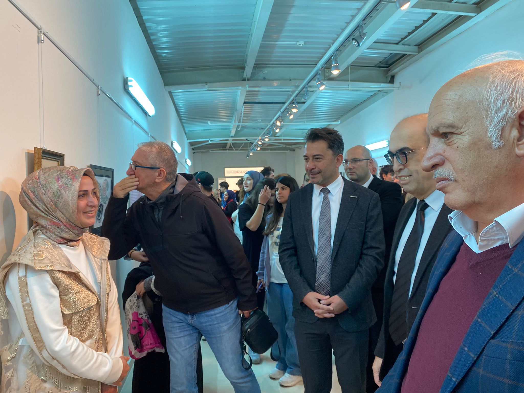 Grafik Tasarımı Öğrencileri Cumhuriyet Sergisinde