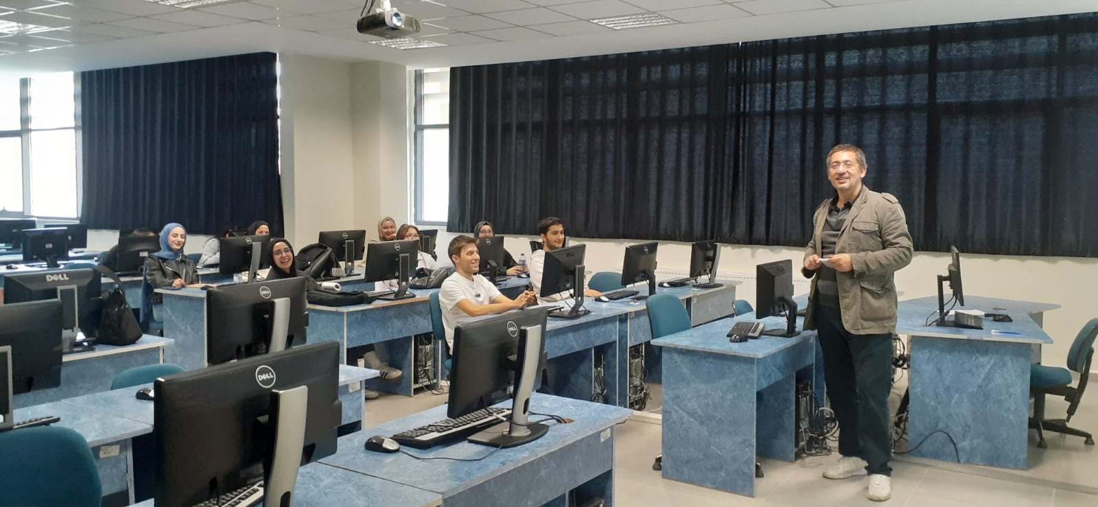 30 Eylül 2025 tarihinde İnsan Kaynakları Yönetimi Programı Öğrencilerimize Kalite Bilinci ve Yönetimi Etkinliği Düzenlendi