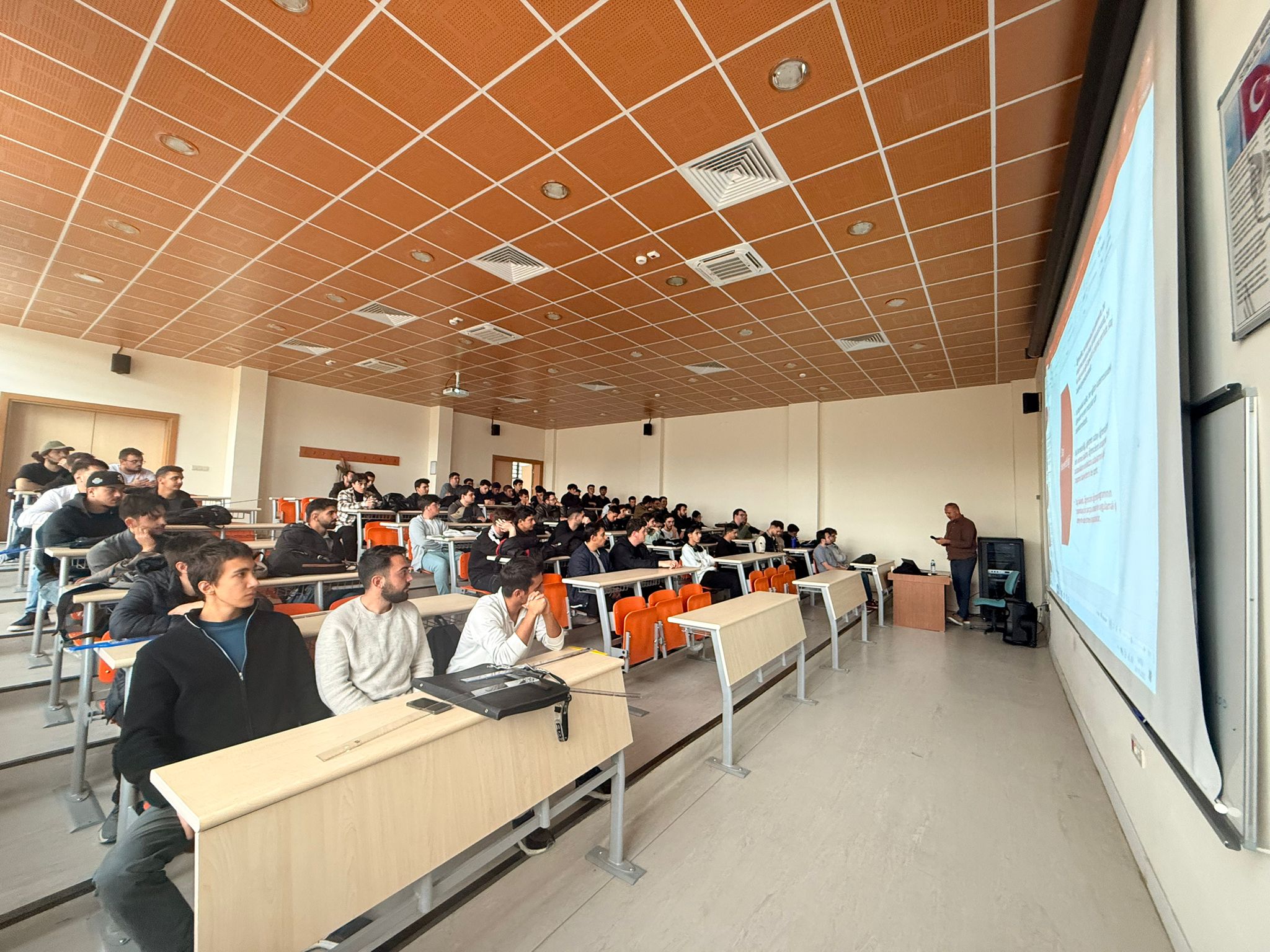 Erasmus+ Staj Hareketliliği Deneyim Paylaşımı Toplantısı Düzenlendi