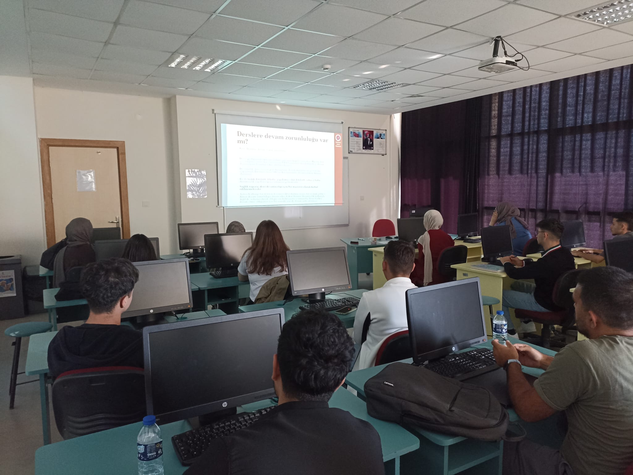 Bilişim Güvenliği Teknolojisi Programında Yeni Başlayan Öğrencilerimize 2025-2026 Güz Dönemi Danışmanlık Toplantısı Düzenlendi