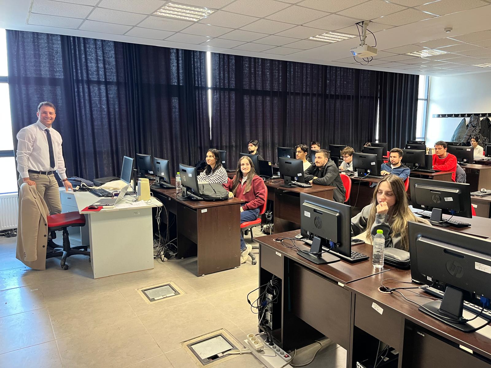 Kastamonu Meslek Yüksekokulu’nda DGS ve KPSS’ye Yönelik Stratejik Başarı Semineri Düzenlendi