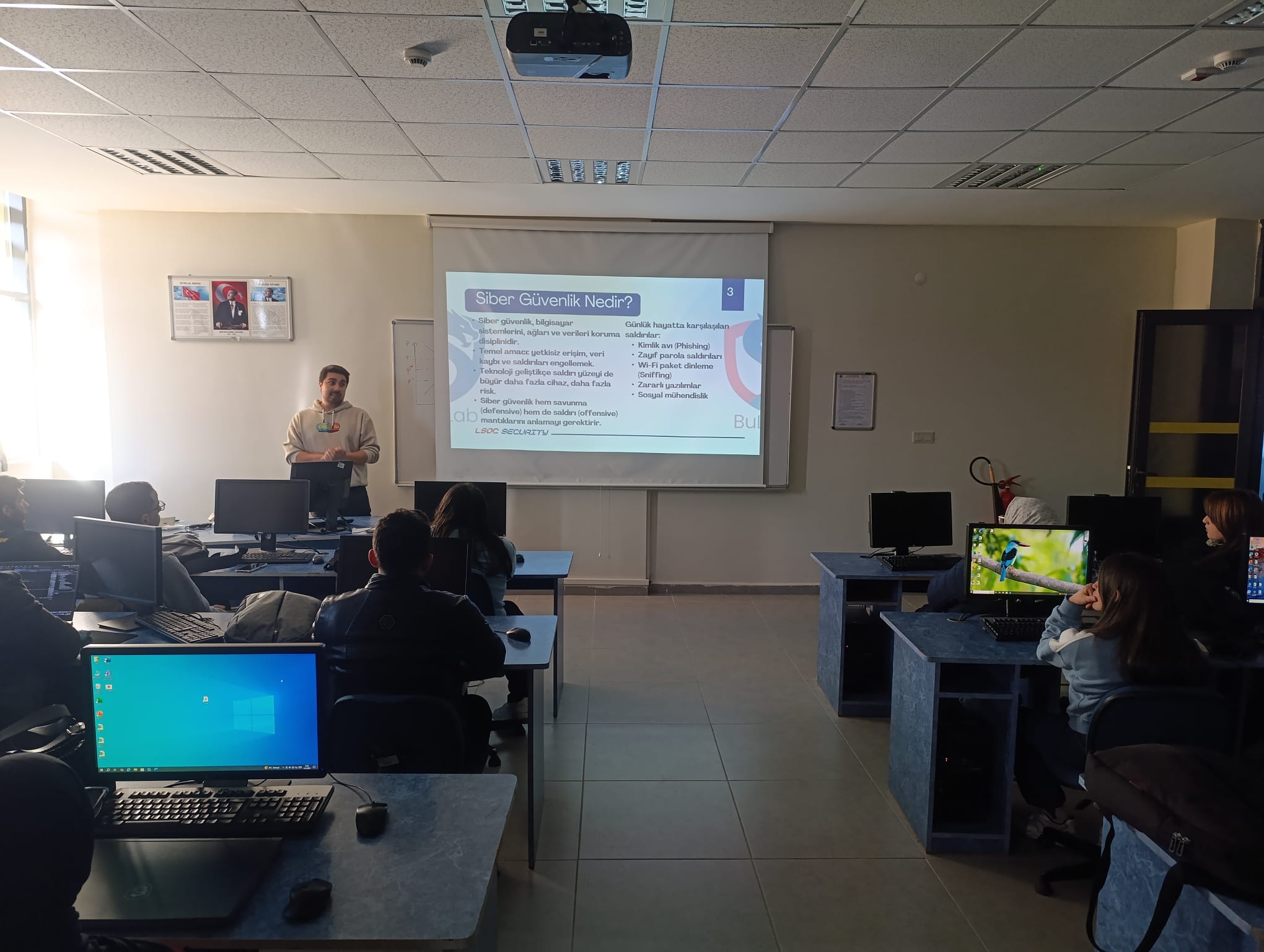 Bilgisayar Programcılığı Öğrencilerine Siber Güvenlik Eğitimi Verildi