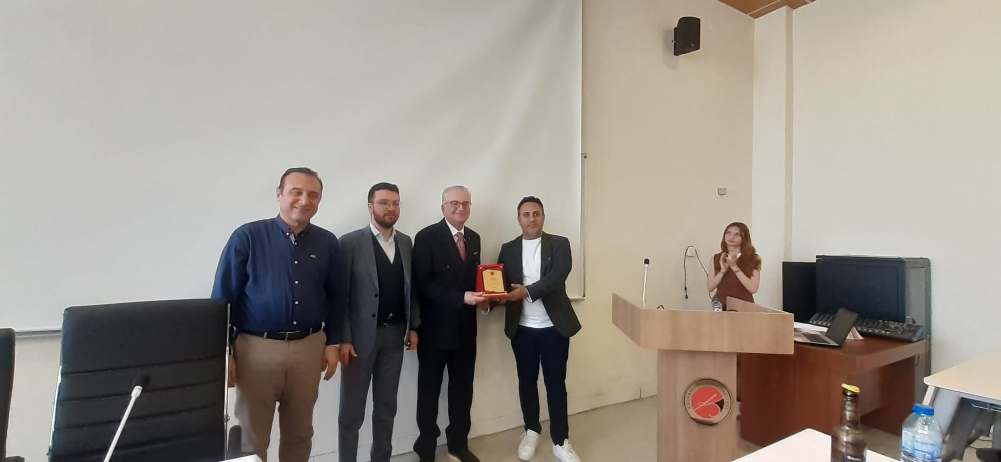 Liderlik Atölyesi Topluluğu’ndan Aile Şirketlerinde İnovasyon Semineri
