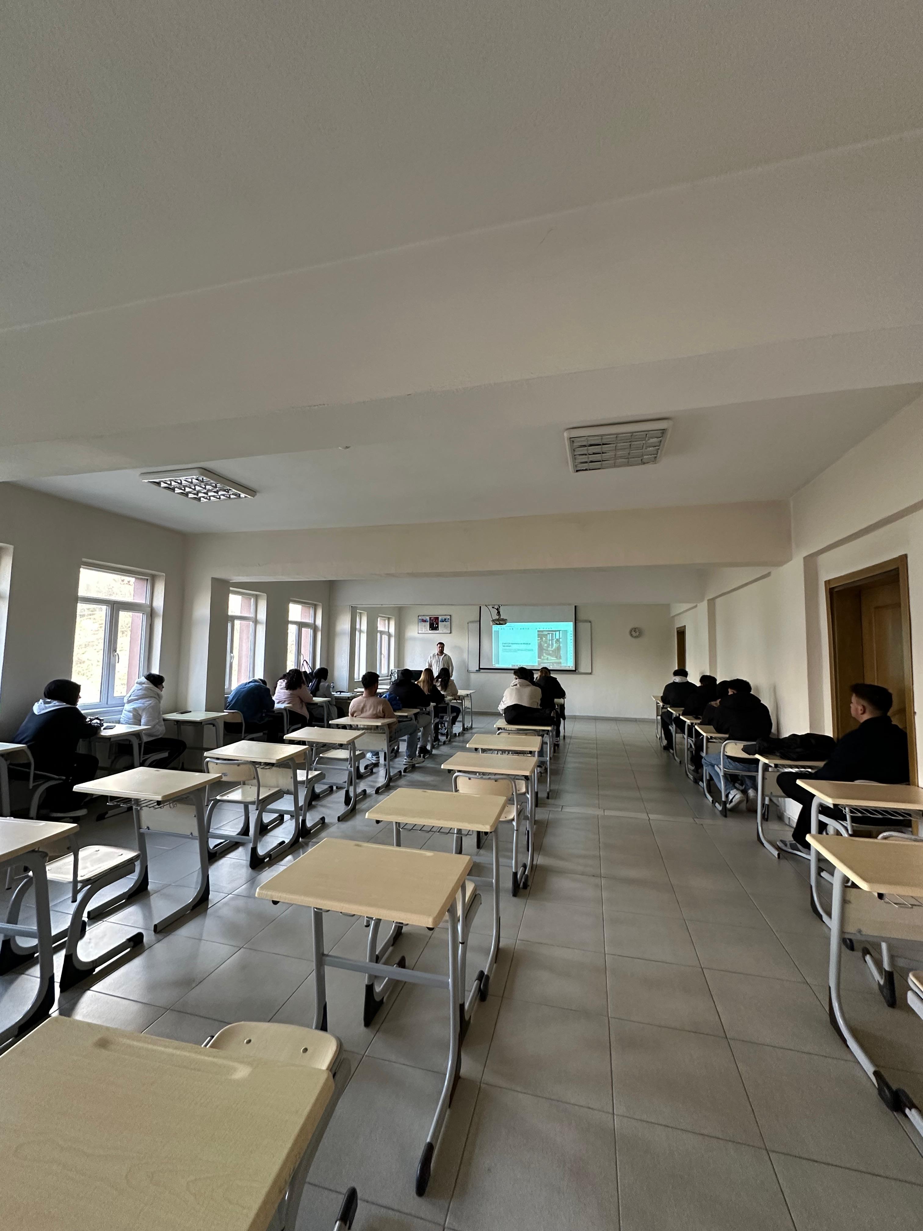 Özel Güvenlik ve Koruma Programı Öğrencilerine Kariyer Odaklı Eğitim