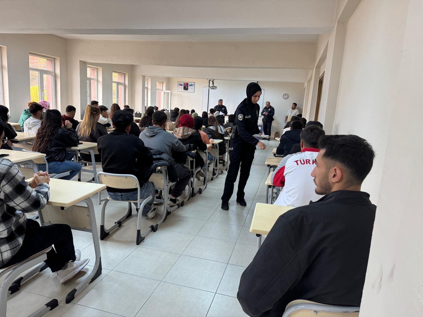 Azdavay Kampüsümüzde 