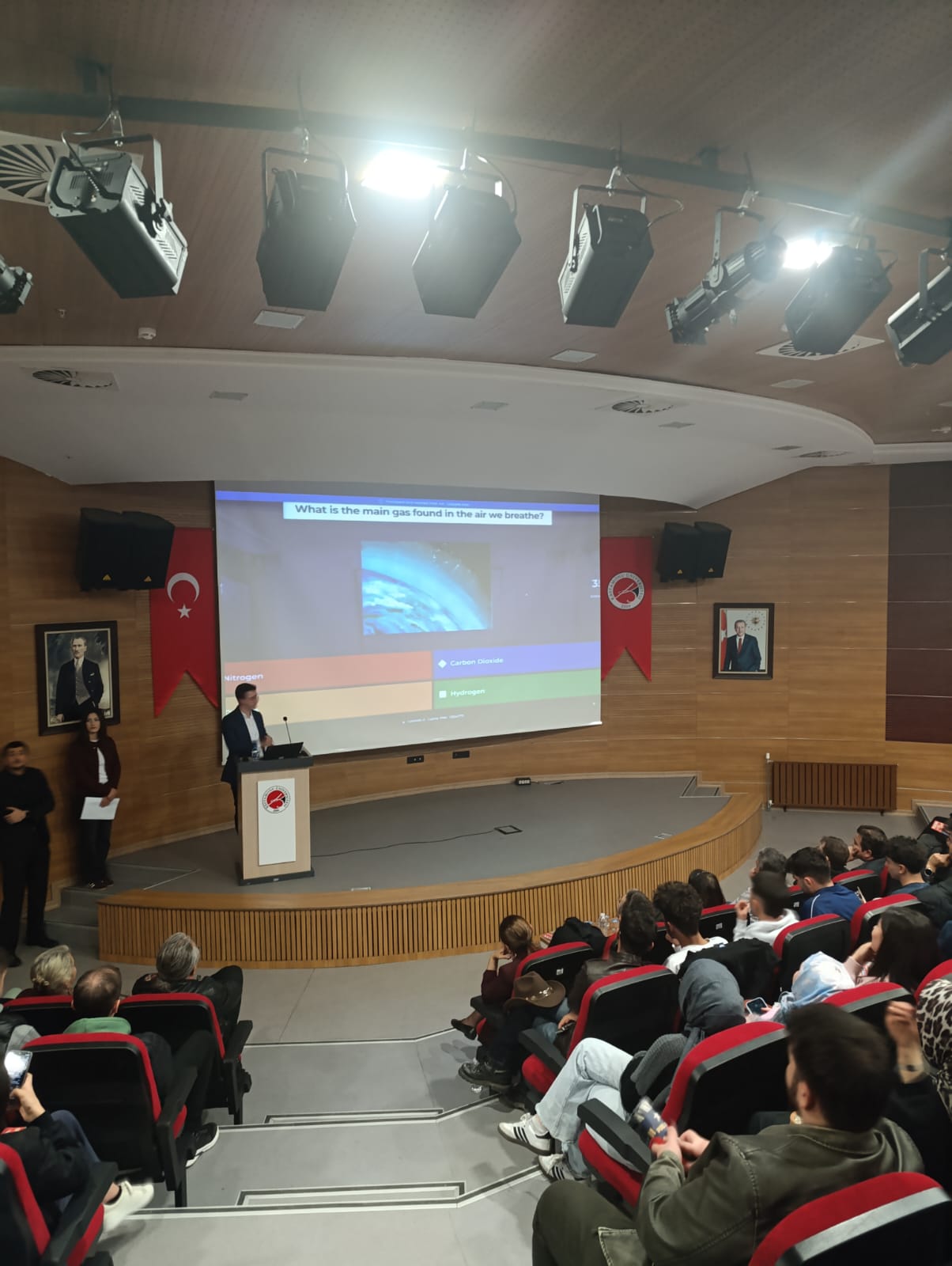 Kariyerimi Planlıyorum Konferansı Öğrencilere İlham Verdi