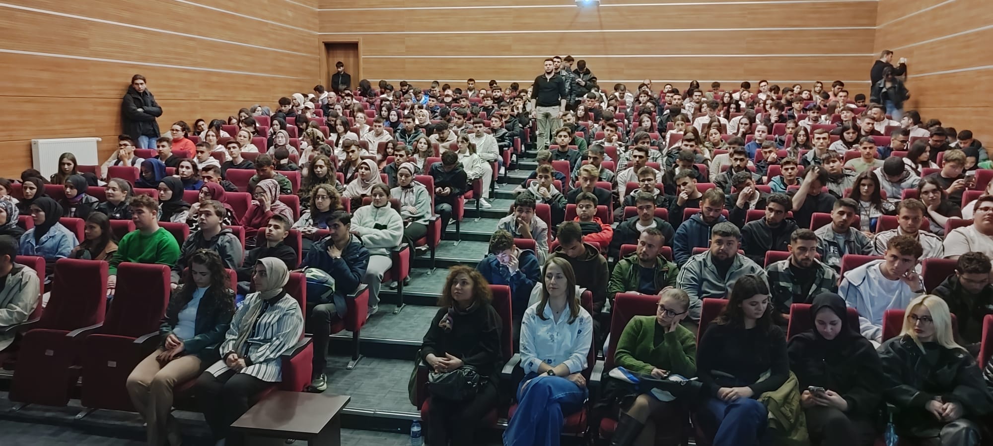 Meslek Yüksekokulumuzda Kalite Süreçlerine Yönelik Bilgilendirme Etkinliği Gerçekleştirildi