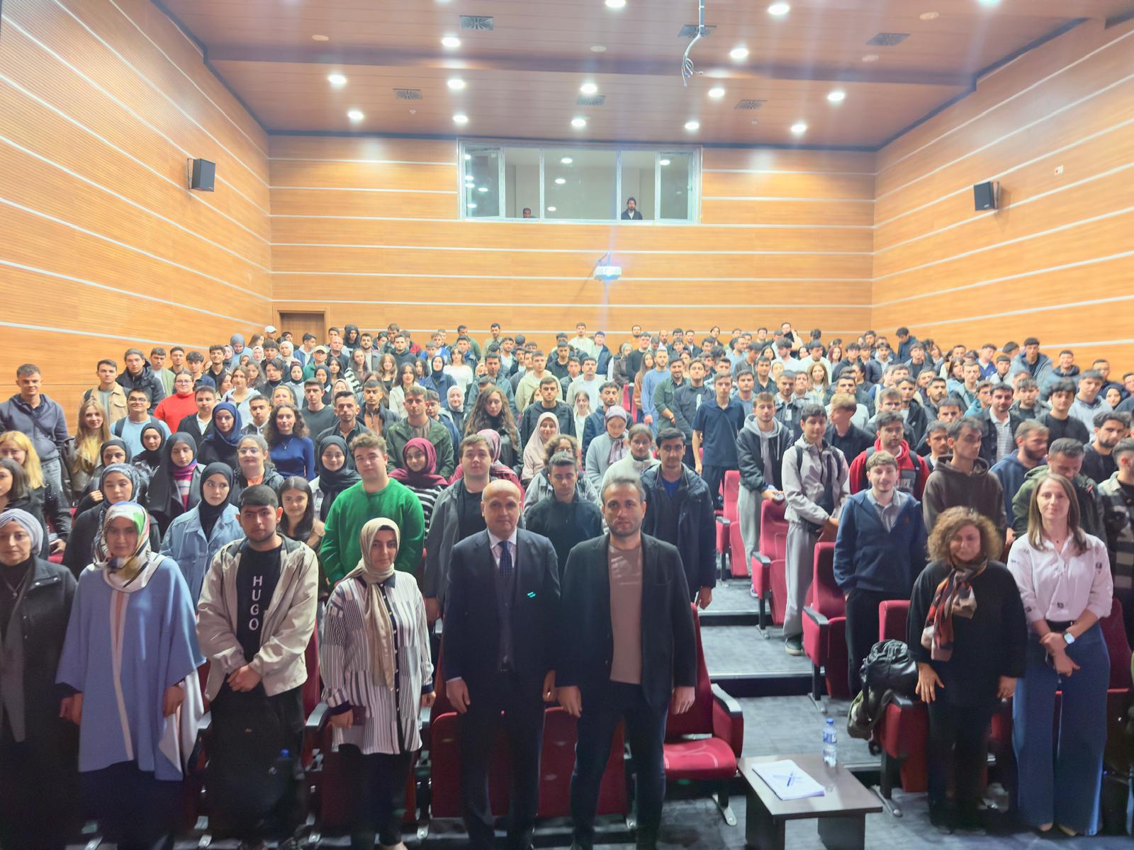 Meslek Yüksekokulumuzda 2025-2026 Akademik Yılı Açılış ve Oryantasyon Programı Gerçekleştirildi